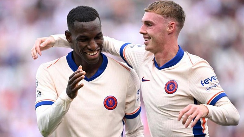AC Milan lên kế hoạch chiêu mộ sao Chelsea, thay thế Theo Hernandez