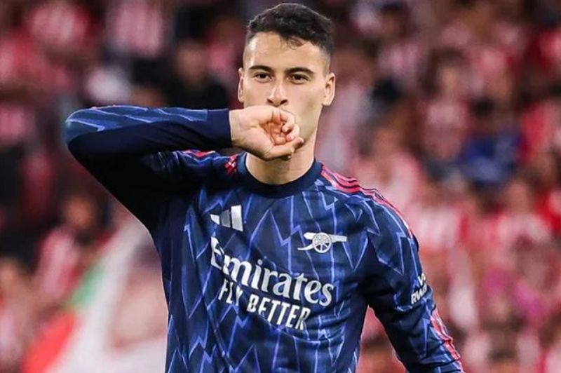 Martinelli bùng nổ, chiều sâu Arsenal lên tiếng đúng lúc