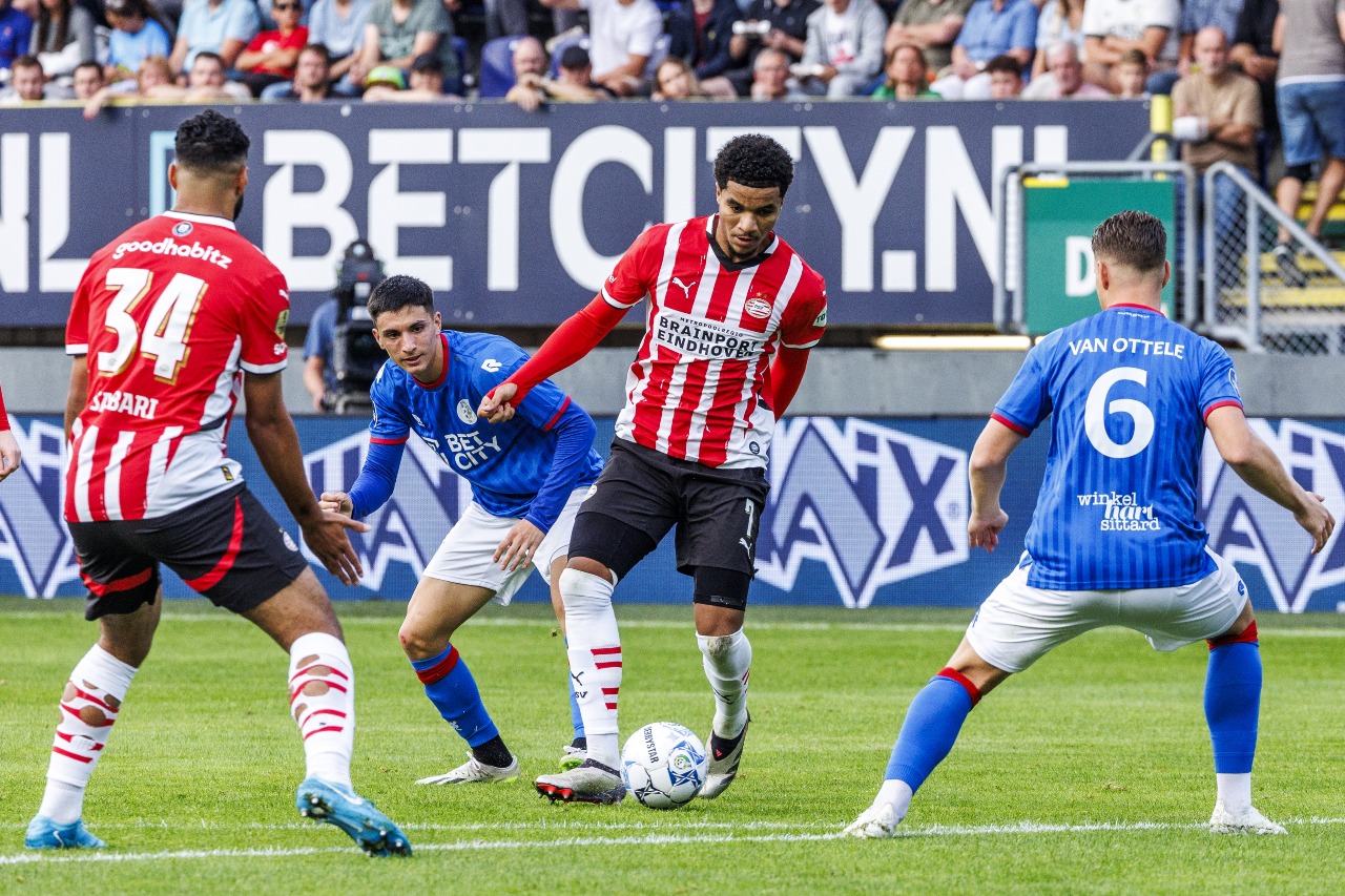 Nhận định soi kèo PSV vs Fortuna Sittard lúc 02h00 ngày 1/11/2025