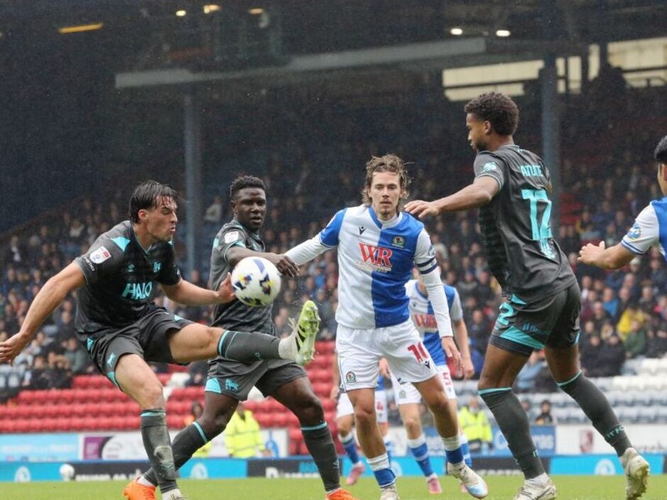 nhan-dinh-soi-keo-blackburn-vs-ipswich-luc-2h45-ngay-3-12-2025