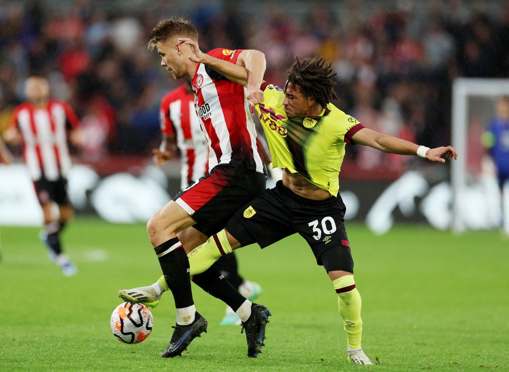nhan-dinh-soi-keo-brentford-vs-burnley-luc-22h00-ngay-29-11-2025-1